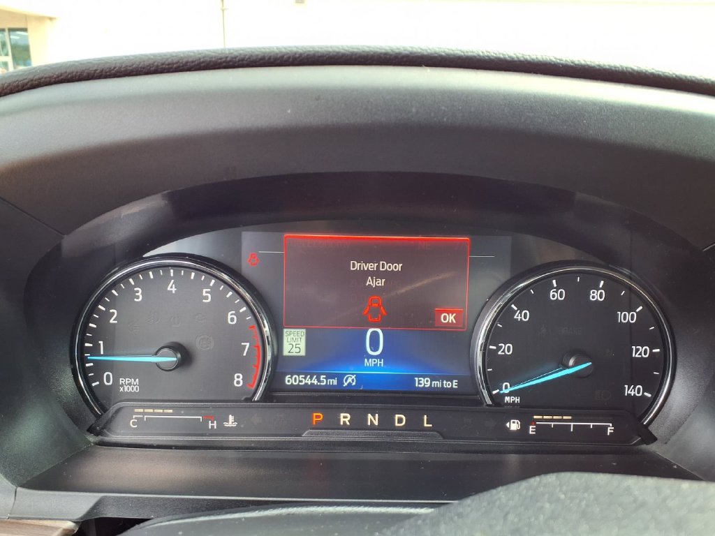Used 2022 Ford Explorer Limited AWD/4WD image 12