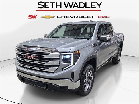 New 2026 GMC Sierra 1500 SLE image 3