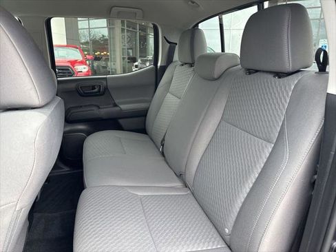 Certified 2023 Toyota Tacoma SR AWD/4WD image 24