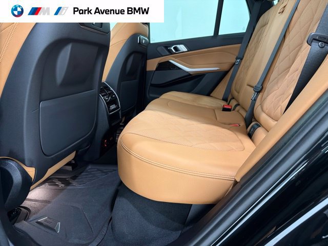Certified 2024 BMW X5 xDrive40i w/ Premium Package AWD/4WD image 17