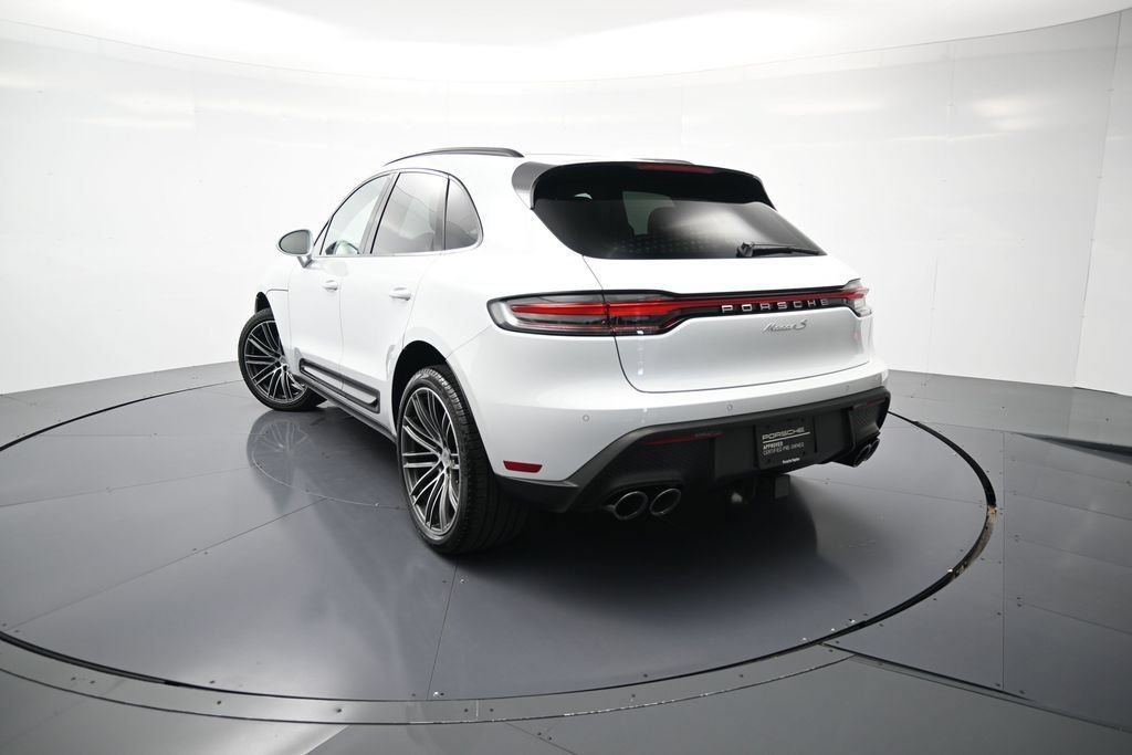 Certified 2026 Porsche Macan S AWD/4WD image 39