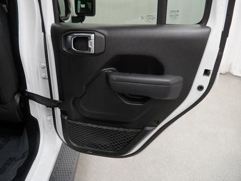 Certified 2022 Jeep Wrangler Unlimited Sport image 45