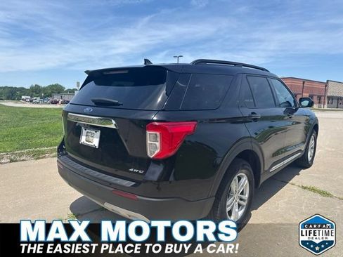 Used 2023 Ford Explorer XLT w/ Equipment Group 202A AWD/4WD image 4