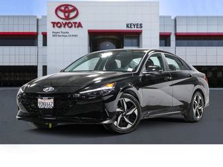 Used 2023 Hyundai Elantra Limited FWD video 1