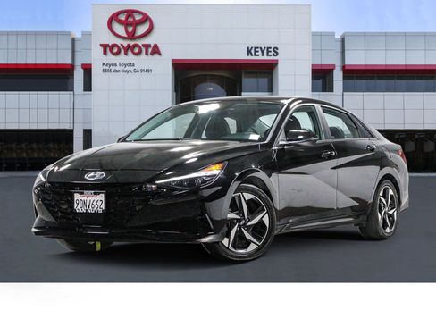 Used 2023 Hyundai Elantra Limited FWD image 1