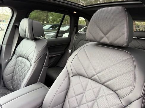 New 2026 BMW X5 xDrive50e w/ Climate Comfort Package image 18