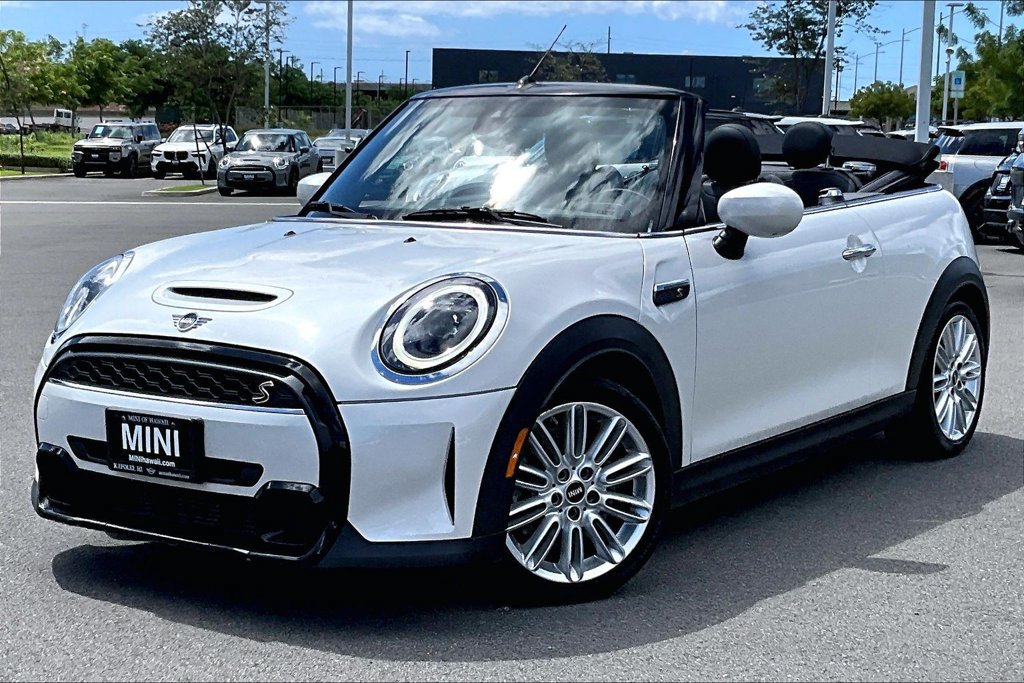 Used 2024 MINI Cooper S FWD image 2