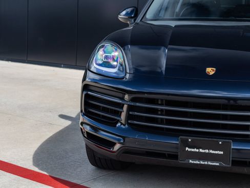 Certified 2023 Porsche Cayenne Platinum Edition AWD/4WD image 20