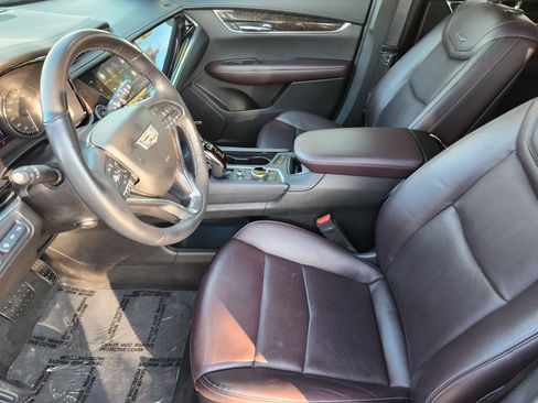 Used 2020 Cadillac XT6 Premium Luxury image 15