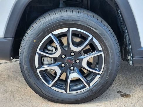 Certified 2025 Jeep Compass Trailhawk AWD/4WD image 10