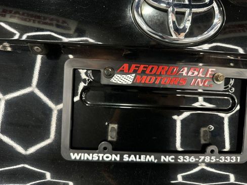 Used 2015 Toyota RAV4 XLE AWD/4WD image 27