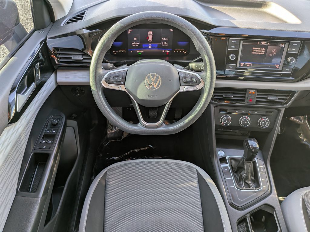 Certified 2022 Volkswagen Taos S FWD image 12