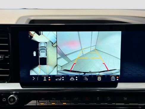 Certified 2026 GMC Sierra 1500 SLT w/ SLT Premium Package image 14