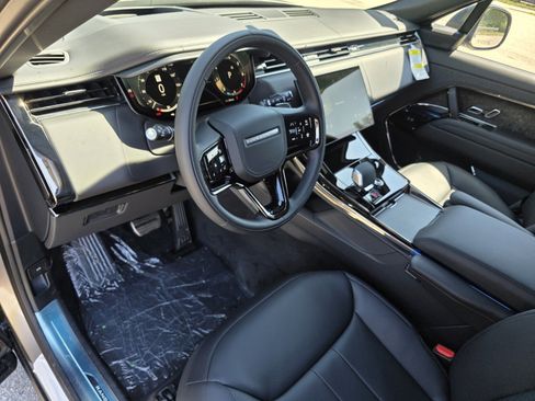 New 2026 Land Rover Range Rover Sport Dynamic SE AWD/4WD image 11