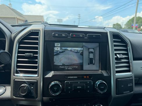 Used 2017 Ford F350 Lariat w/ Lariat Ultimate Package AWD/4WD image 16
