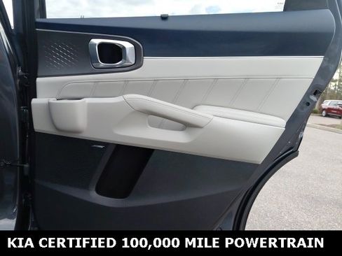 Certified 2023 Kia Sorento SX Prestige image 32