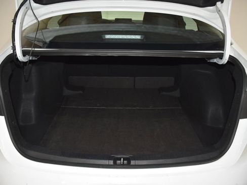 Used 2024 Toyota Corolla LE image 28