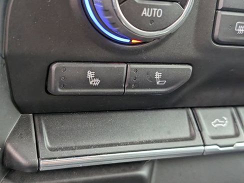 Certified 2021 Chevrolet Silverado 1500 RST image 17