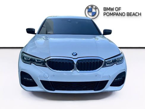 Used 2021 BMW 330i Sedan w/ M Sport Package RWD image 2