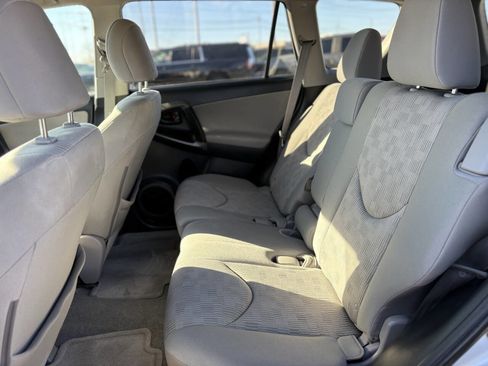 Used 2012 Toyota RAV4 4WD image 17