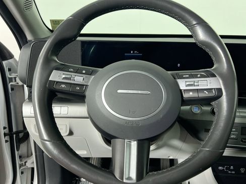Used 2024 Hyundai Kona SEL FWD image 15
