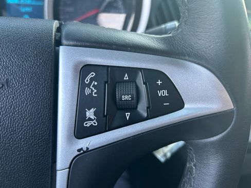 Used 2015 Chevrolet Equinox LT w/ Driver Convenience Package image 19