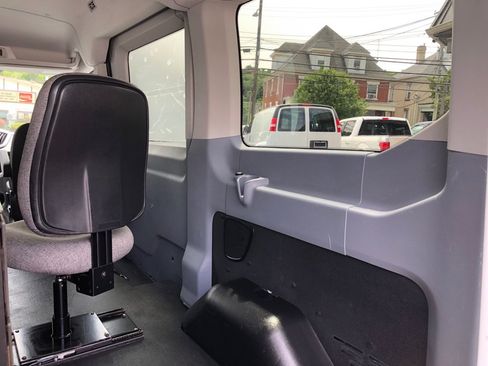 Used 2019 Ford Transit 150 XLT RWD image 23