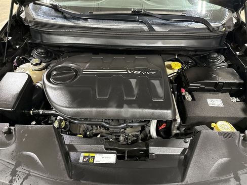 Used 2014 Jeep Cherokee Latitude image 23