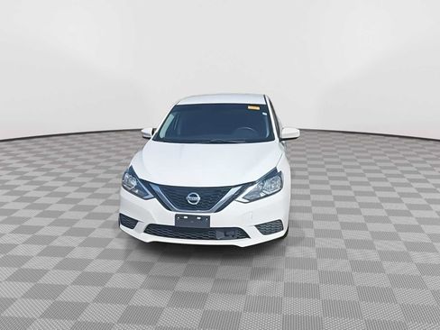 Used 2019 Nissan Sentra SV FWD image 3