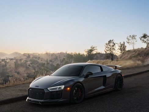 Used 2017 Audi R8 V10 AWD/4WD image 16
