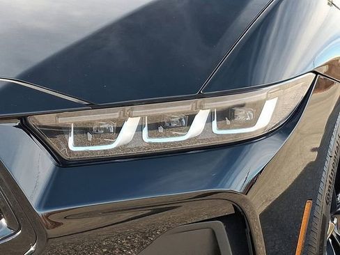 Used 2024 Ford Mustang GT Premium image 9