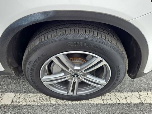 Used 2021 Mercedes-Benz GLC 300 4MATIC w/ Premium Package image 12