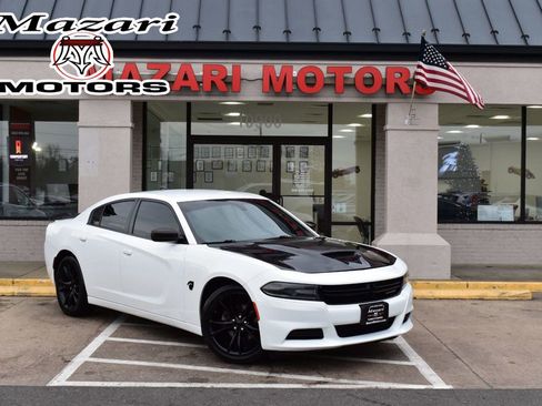 Used 2020 Dodge Charger SXT w/ Cold Weather Package image 1