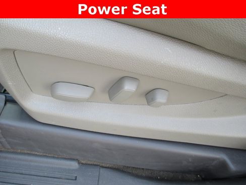 Used 2014 GMC Sierra 1500 SLT w/ SLT Crew Cab Value Package image 23