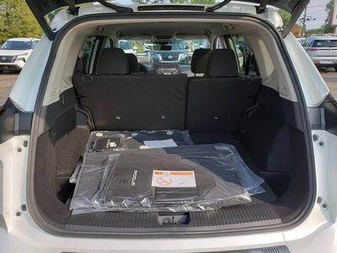 New 2026 Nissan Rogue SV image 9