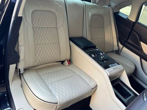 Used 2019 Lincoln Continental Black Label w/ Rear Seat Package image 30