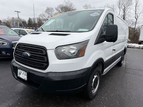 Used 2016 Ford Transit 250 130 Low Roof RWD image 3