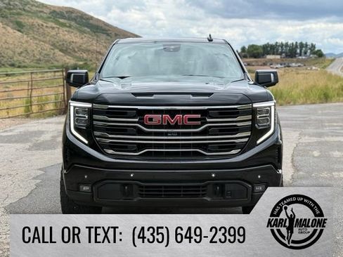 Used 2024 GMC Sierra 1500 SLT w/ SLT Premium Plus Package AWD/4WD image 9
