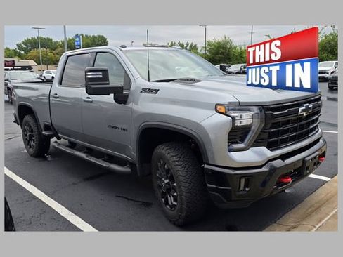 Used 2025 Chevrolet Silverado 2500 LTZ w/ Trail Boss Package AWD/4WD image 1