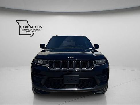 New 2026 Jeep Grand Cherokee Laredo image 8