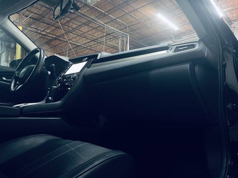 Used 2017 Honda Civic EX-L image 24