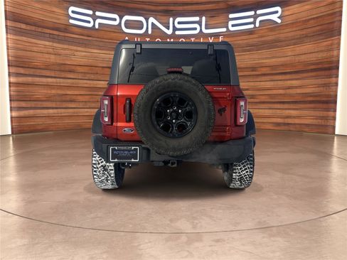 Used 2022 Ford Bronco Wildtrak image 5