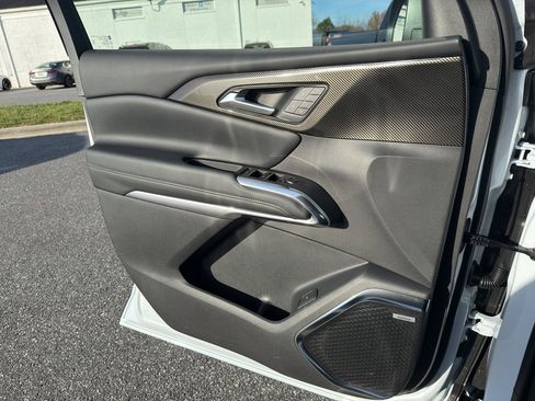 New 2026 Chevrolet Traverse High Country image 9