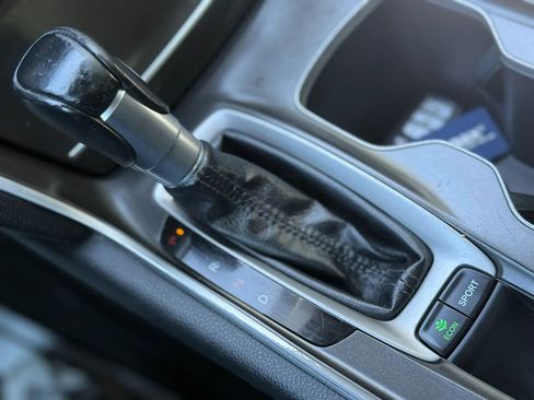 Used 2018 Honda Accord Sport image 30