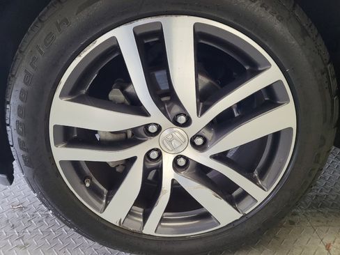 Used 2017 Honda Pilot Touring image 31