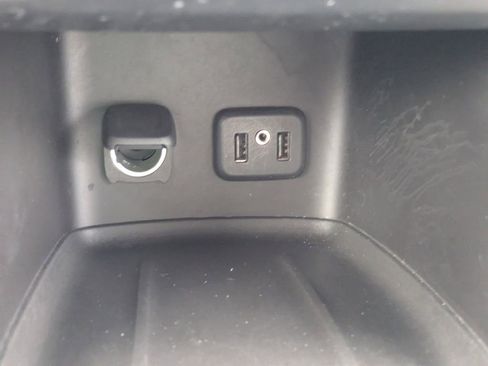 Used 2019 GMC Acadia SLT image 29