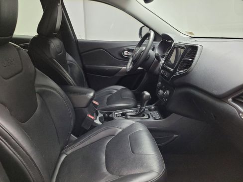 Used 2021 Jeep Cherokee Limited AWD/4WD image 21