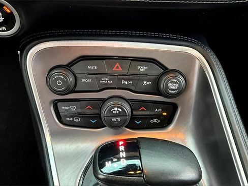 Used 2021 Dodge Challenger R/T w/ Plus Package image 21