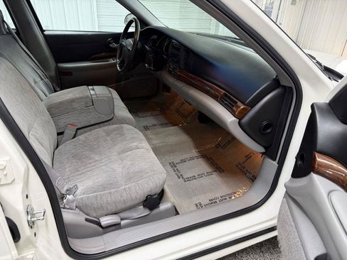 Used 2004 Buick Le Sabre Custom FWD image 32