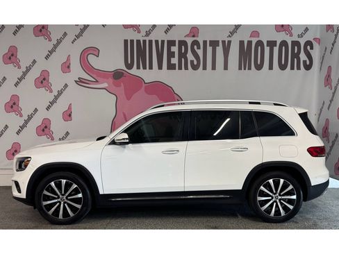 Used 2022 Mercedes-Benz GLB 250 w/ Premium Package Lite image 8